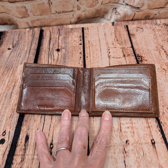 Pierre Cardin Brown Leather Wallet Used in GREAT shape - Picture 4 of 11